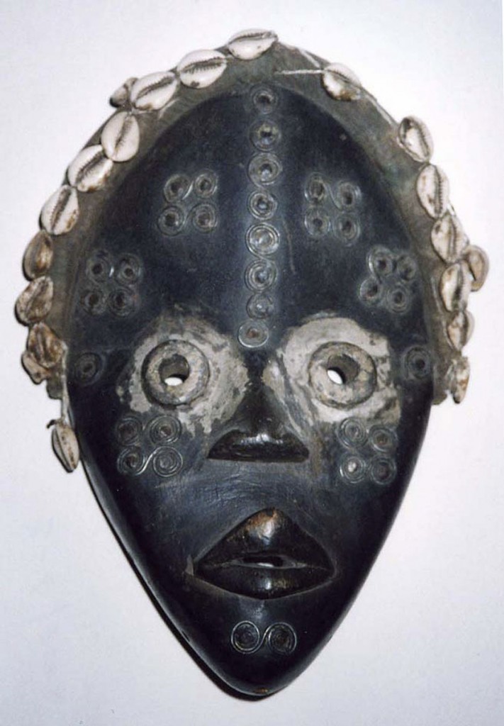 Maske mit Röhrenaugen (Dan/Liberia)